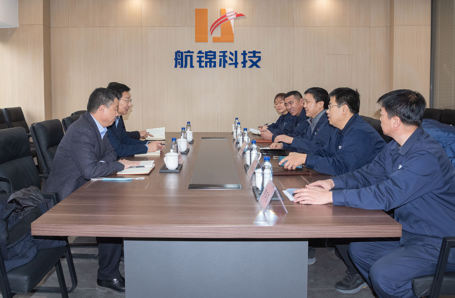 葫芦岛市委常委、市纪委书记陈福茂来公司调研